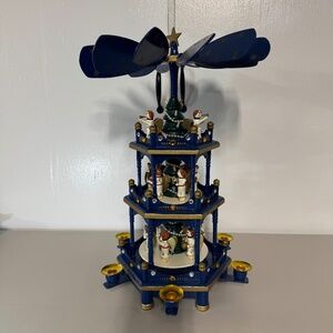 Christmas 18" 3-tier pyramid angel chimes